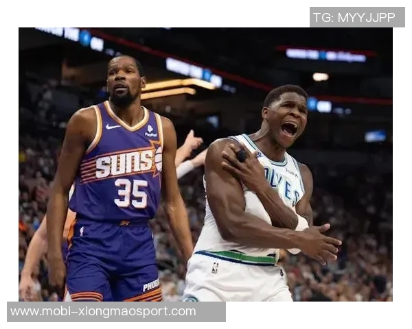 三人联手发威布朗怀特鸭王共砍80分超全队一半得分10分