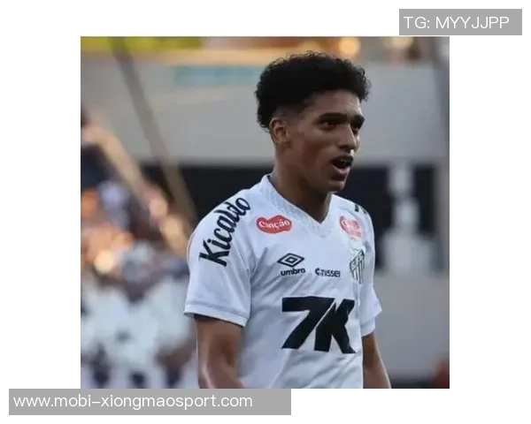 热刺主场失利西汉姆新援索萨赛后更衣室与队友互动